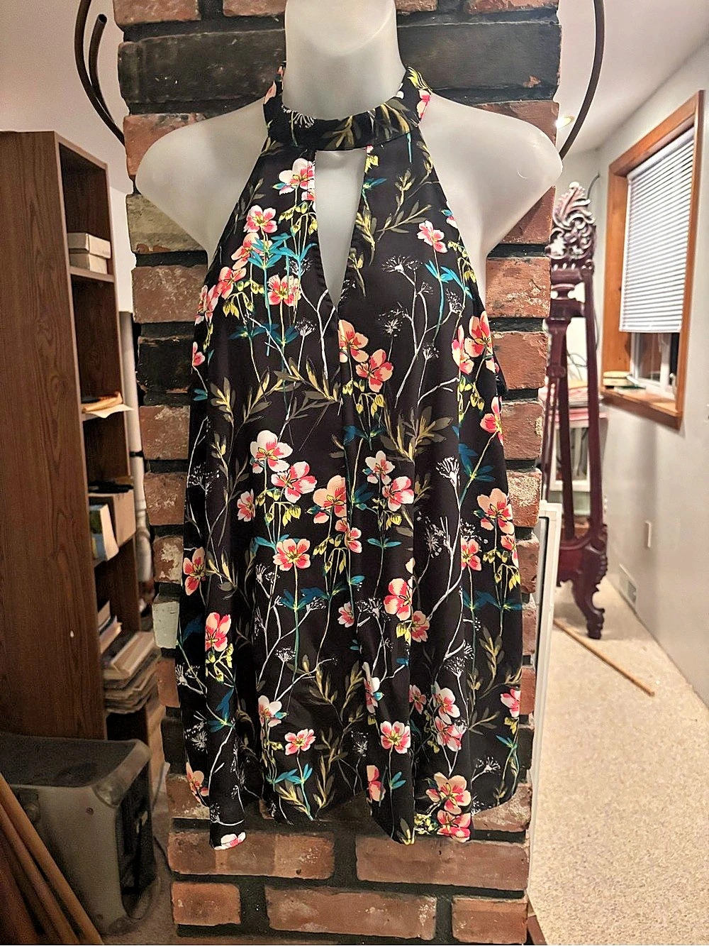 Express Floral Halter Top in Black Size Medium Like New